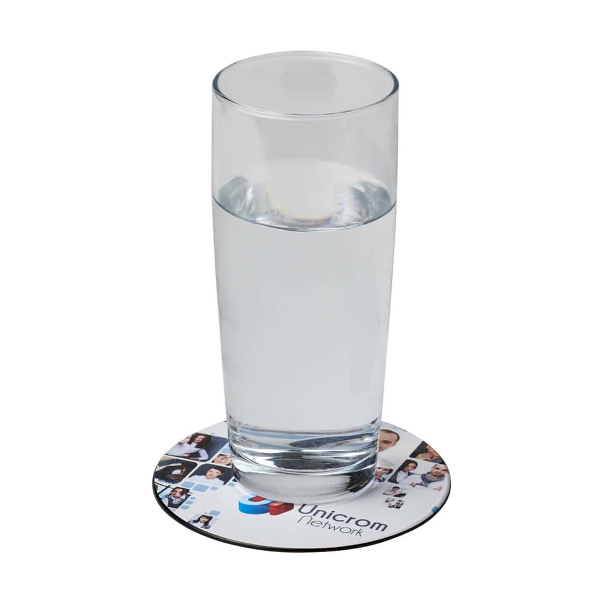 Kolorowa podkładka pod szklankę z nadrukiem logo Unicrom Network. Idealna na gadżet firmowy.