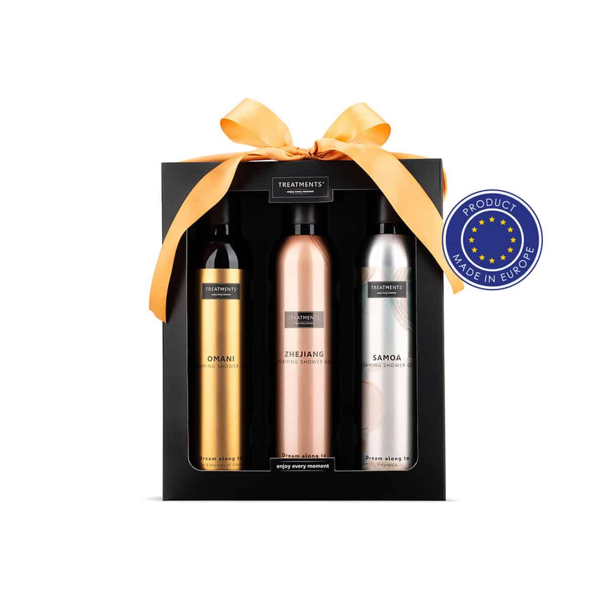 Akcesoria do łazienki z logo – zestaw kosmetyków foaming extravagance treatments VTR07-99_AAA00 Zestaw luksusowych żeli pod prysznic z ozdobną złotą, różową i srebrną etykietą, zapakowany w eleganckie pudełko z kokardą.
