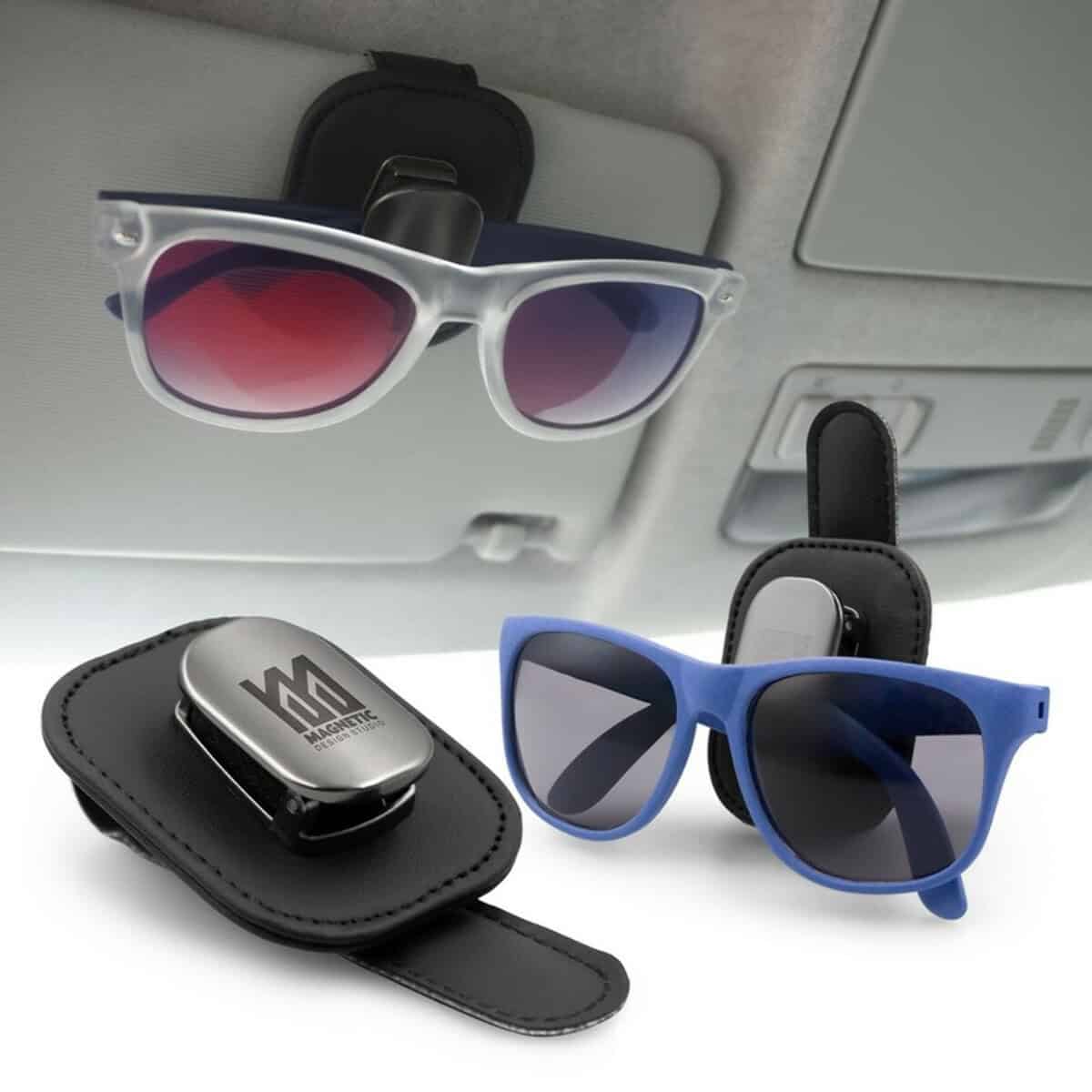 Okulary przeciwsłoneczne z etui i ładowarką magnetyczną, akcesoria autorskie.