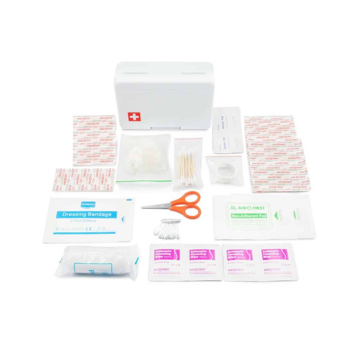 Apteczki z logo – apteczka w plastikowym opakowaniu, 64 el. | ramona V7249-02_INS03 Zestaw medyczny pierwszej pomocy z akcesoriami, plastrami, nożyczkami i opatrunkami. Idealny do domu i samochodu.