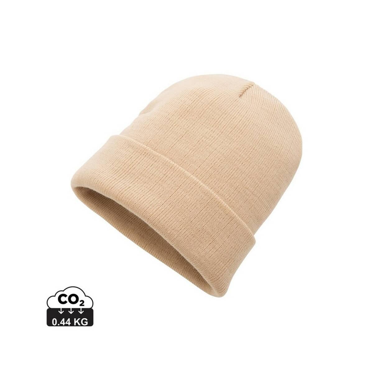 Czapka dzianinowa beżowa z ekologicznym certyfikatem CO2 Neutral, przyjazna dla środowiska.