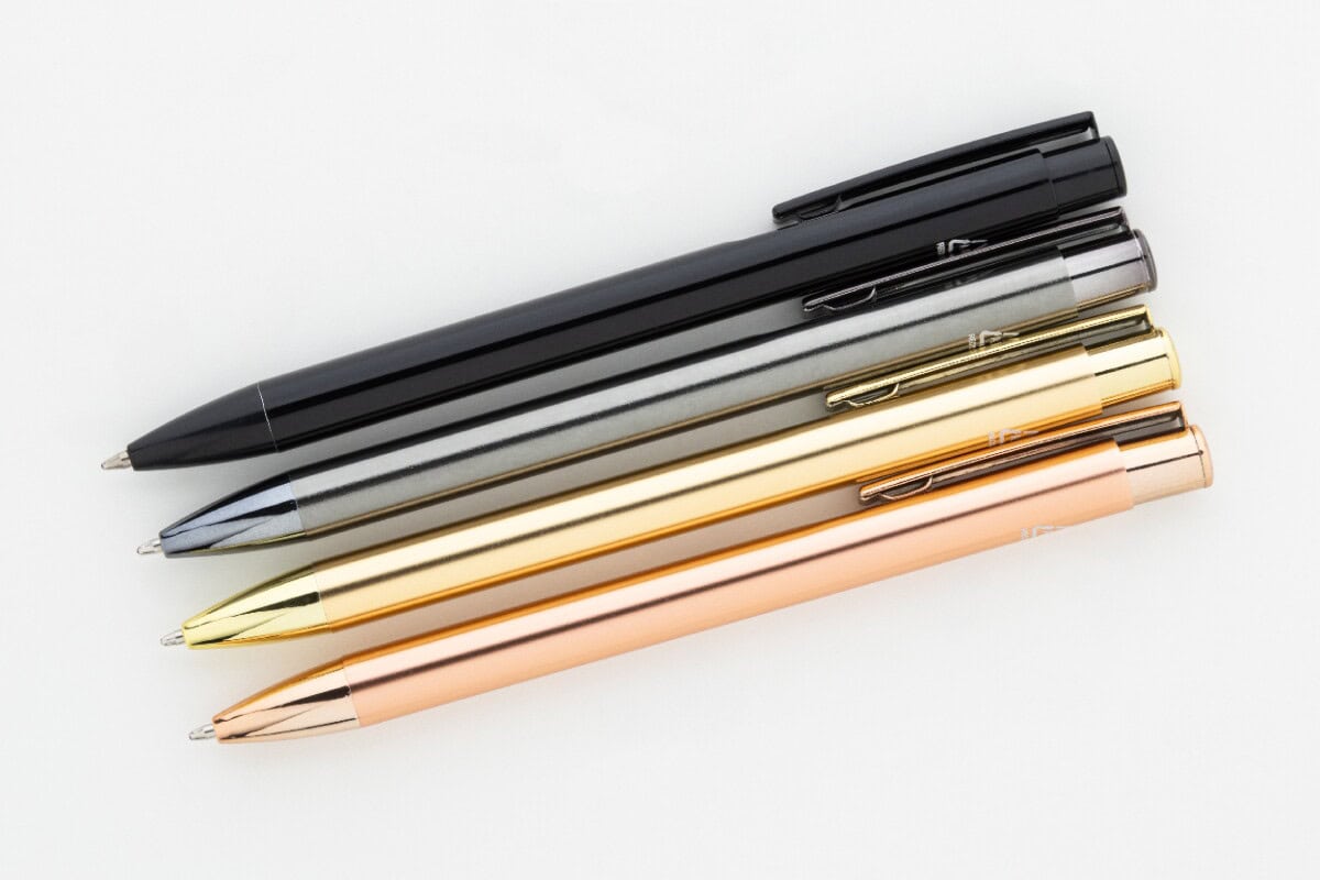 Długopisy metalowe z logo – oronos długopis AP800109-10__CU2 Metalowe długopisy z grawerem, eleganckie gadżety biurowe na prezent, gadżety firmowe.