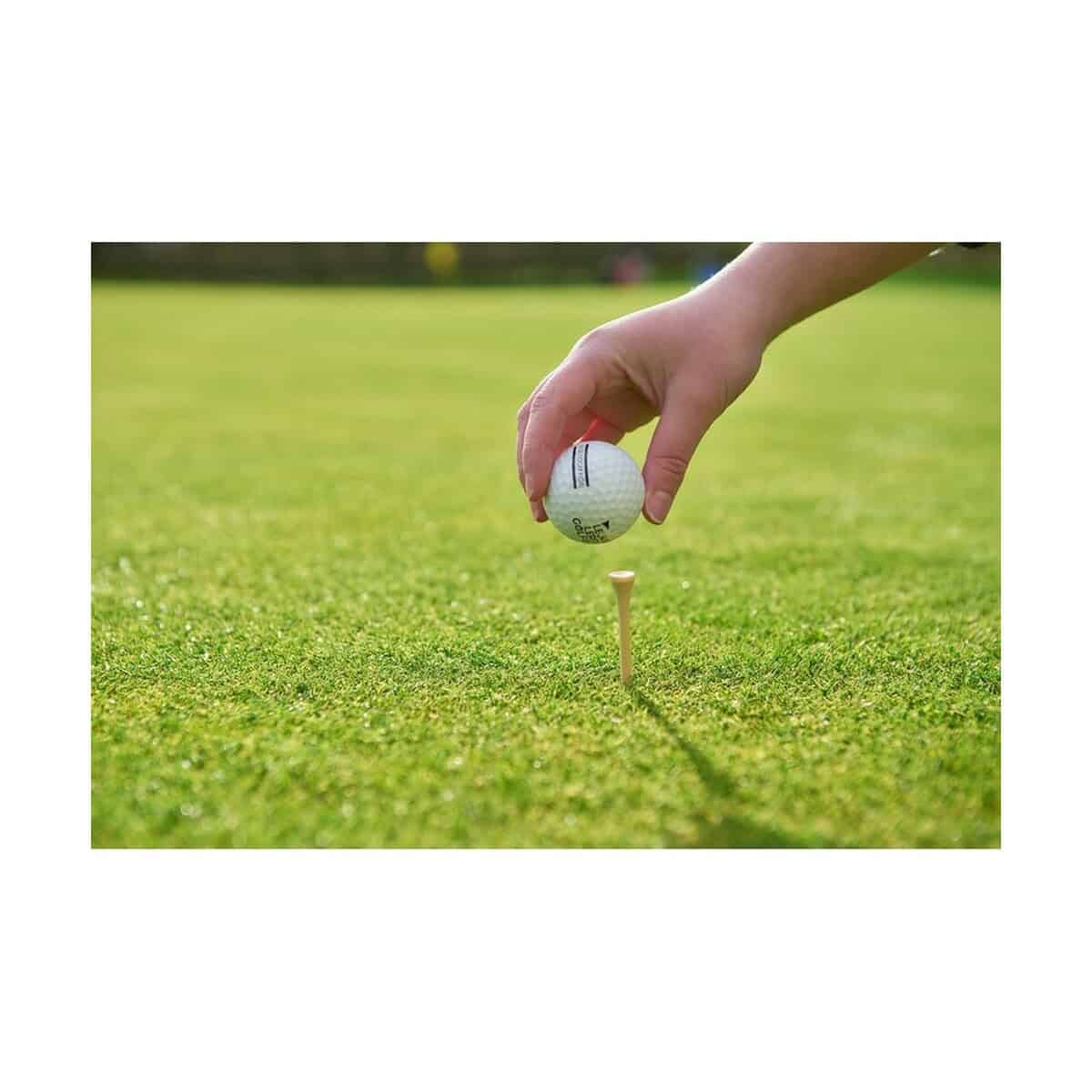 Gadżety golfowe z logo – zestaw drewnianych akcesoriów golfowych VA881-16_ATM03 Grawerowane gadżety z nadrukiem na golfie, prezent sportowy, upominek na turnieje golfowe.