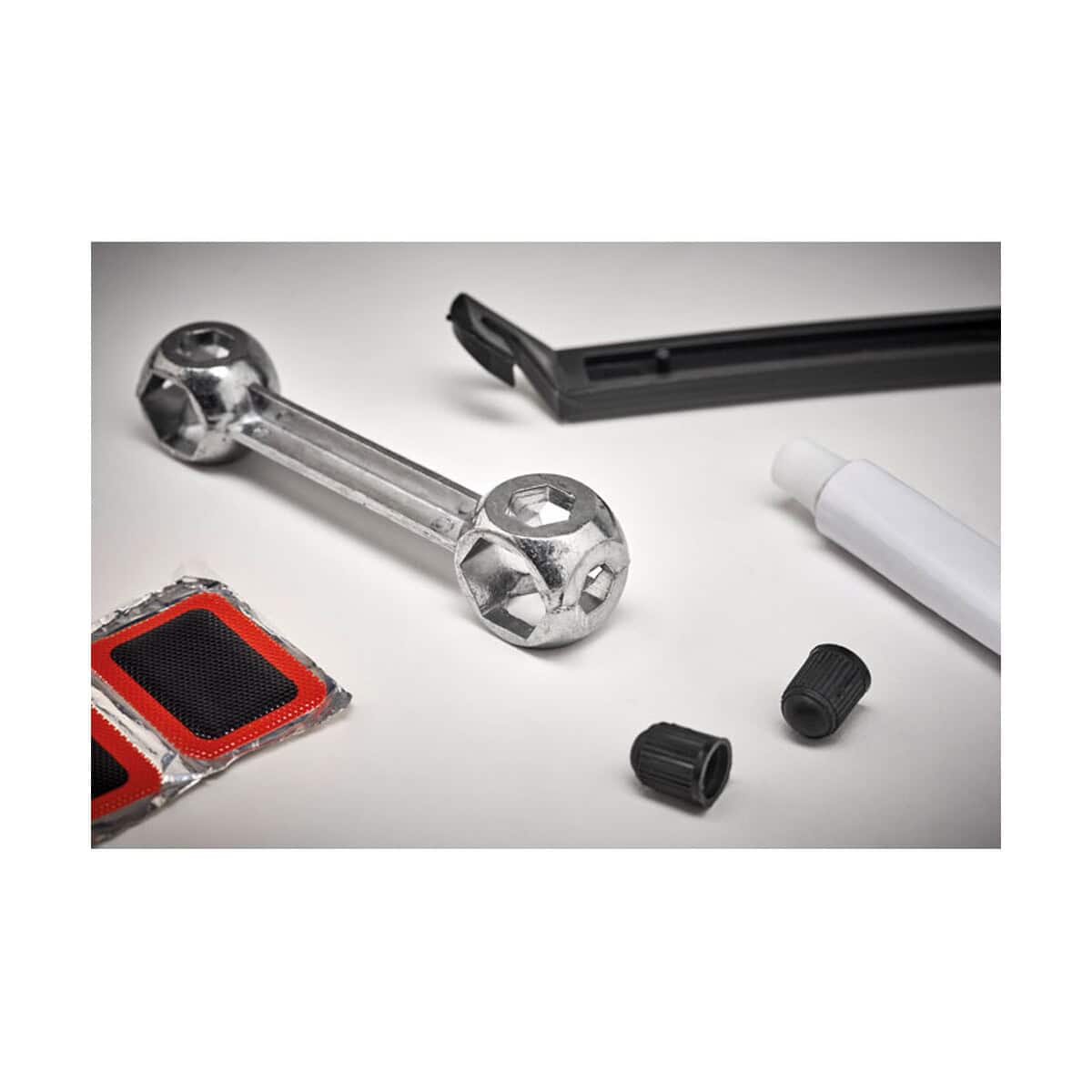 Gadżety rowerowe z logo – zestaw naprawczy do roweru repair mo6204-22-detail Metalowy klucz do roweru, narzędzia naprawcze, akcesoria rowerowe, gadżety rowerowe, części rowerowe.