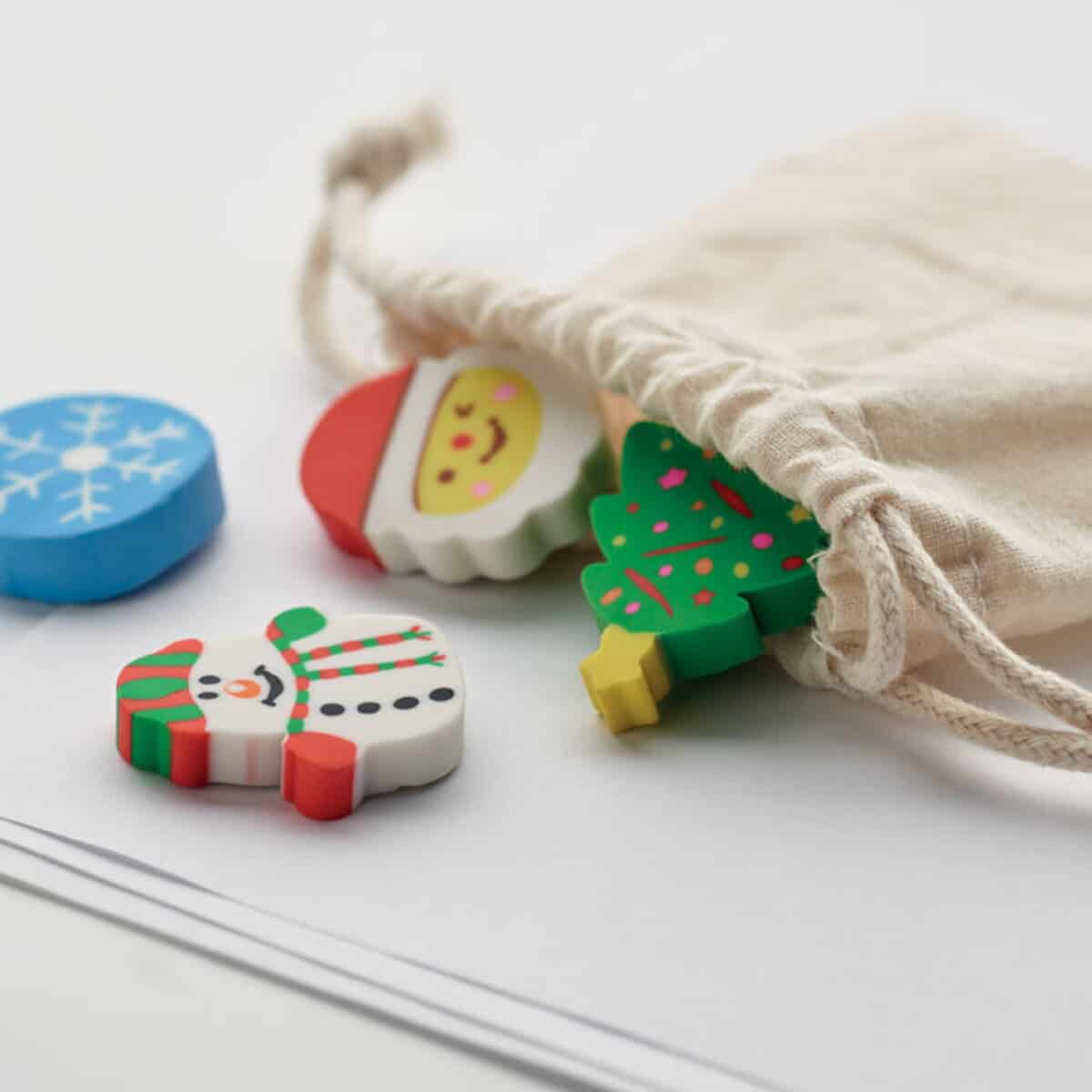 Gadżety świąteczne z logo – 4 świąteczne gumki zmazujące rubbies cx1526-13-detail 1. plik: gwiazdka-zimowa, świąteczne gadżety, dekoracje DIY.