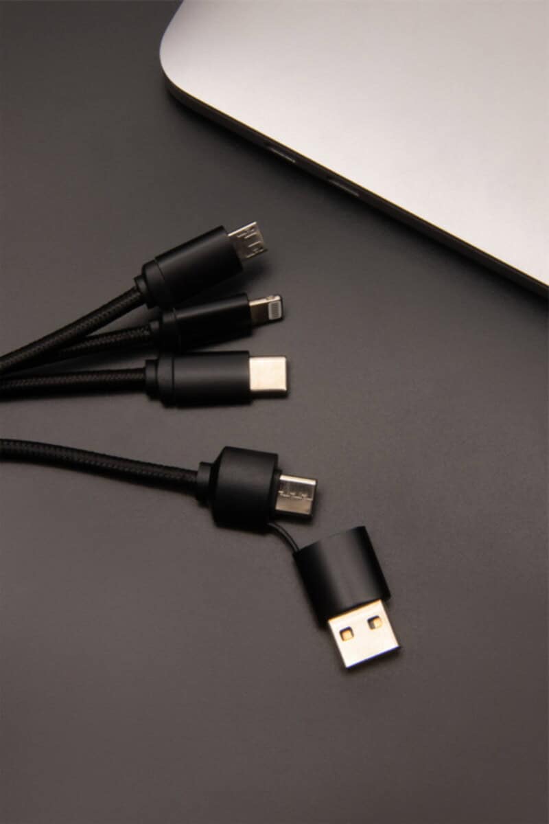 Kable USB z logo – scx.design c14 kabel do ładowania 5 w 1 o mocy 20 w 2px17990_m2 Uniwersalne kable ładowania typu USB, magnetyczne końcówki do smartfonów, akcesoria do telefonów, gadżety elektroniczne na prezent.