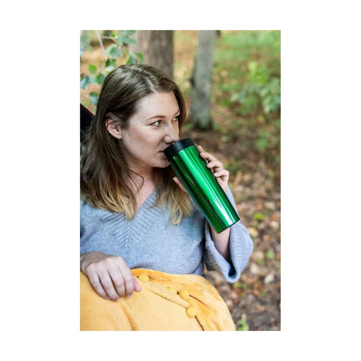 Kubki termiczne z logo – kubek termiczny 500 ml air gifts | elizabeth V0900_A 1. Termos termiczny z nadrukiem zielony dla gadżetów reklamowych.