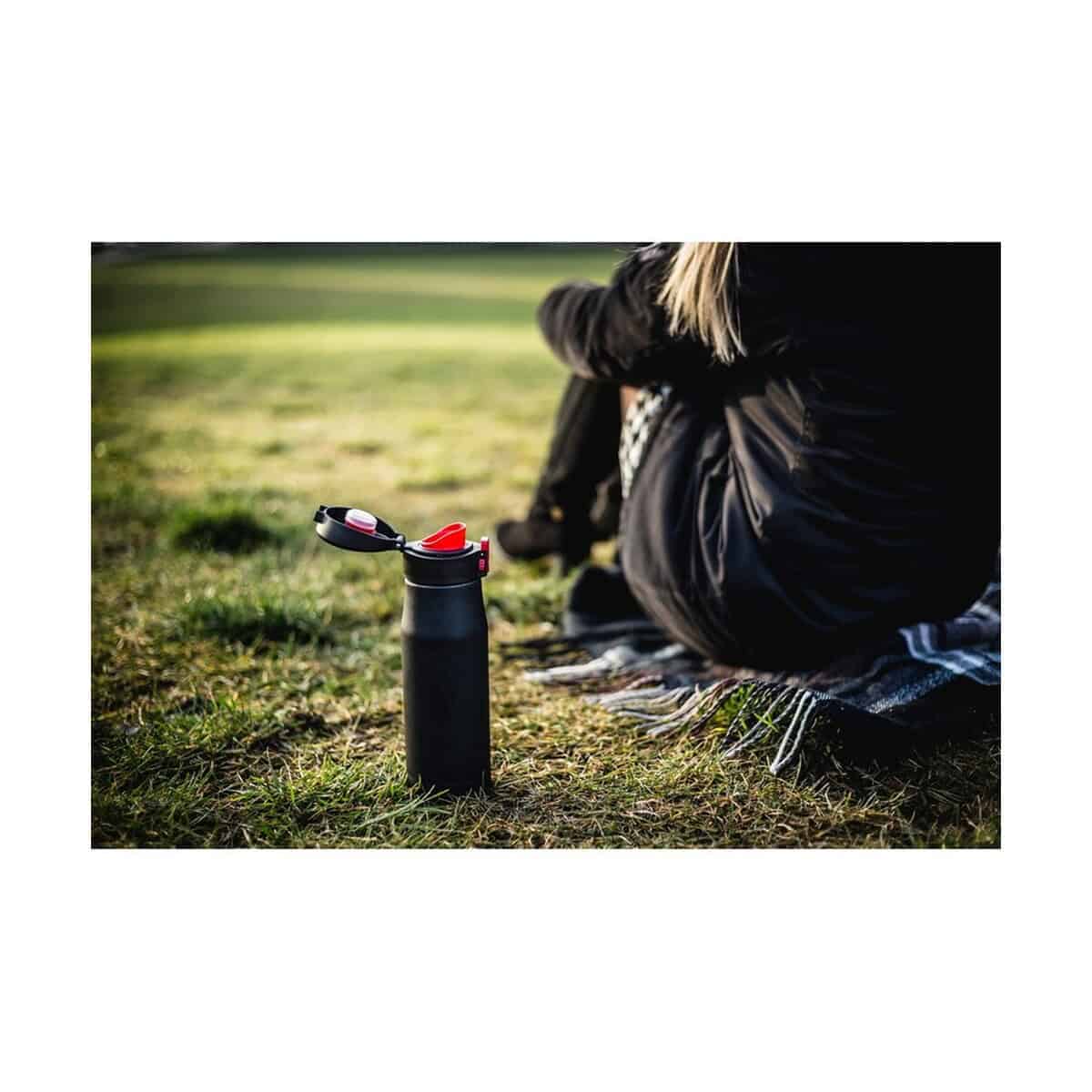 Kubki termiczne z logo – kubek termiczny 550 ml air gifts | angela V9925_A 1. Butelka termiczna na napoje z nadrukiem, idealna na spacer i wycieczki.