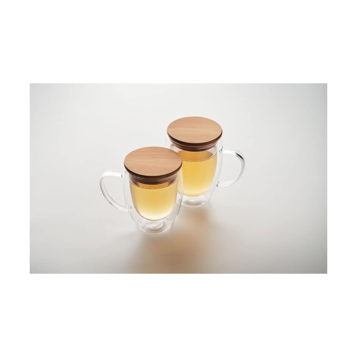 Kubki z logo – kubek z podwójną ścianką 250ml tiral mo2198-22-picture5 Szklanki z drewnianymi pokrywkami na herbatę, elegancki zestaw gadżetów do kawy i herbaty.