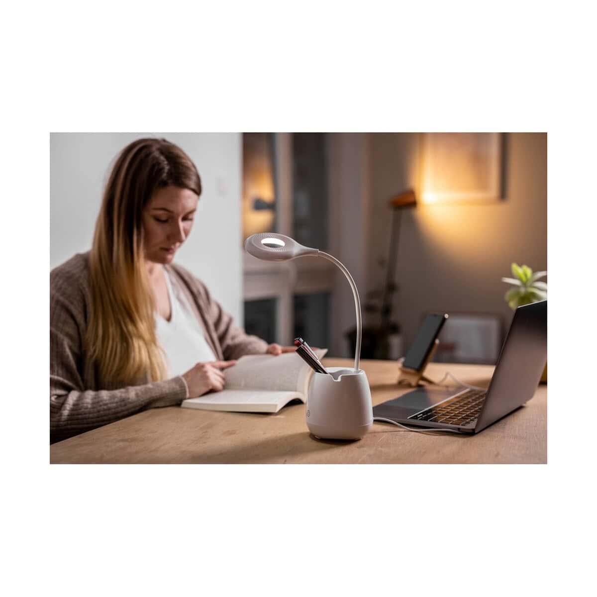 Lampki na biurko z logo – lampka na biurko, głośnik bezprzewodowy 3w, stojak na telefon, pojemnik na przybory do pisania | asar V0188_C Lampka biurkowa z funkcją ładowania, idealna do nauki i pracy. Nowoczesny gadżet na biurko z logo lub napisem.
