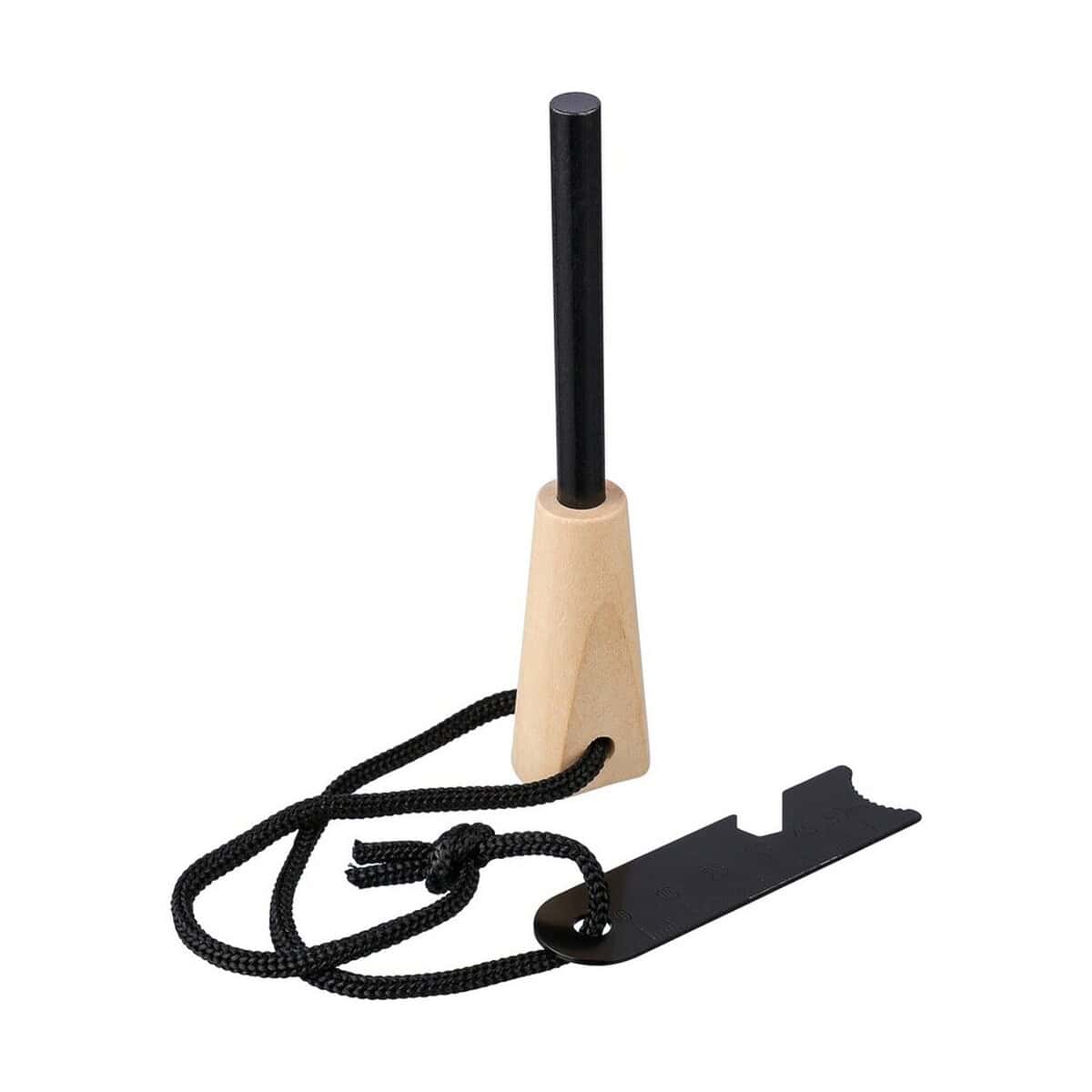 Narzędzia wielofunkcyjne z logo – narzędzie wielofunkcyjne VA564-16_AAA01 Drewniane zawieszki z czarnymi paskami i elastycznym sznurkiem do gier.