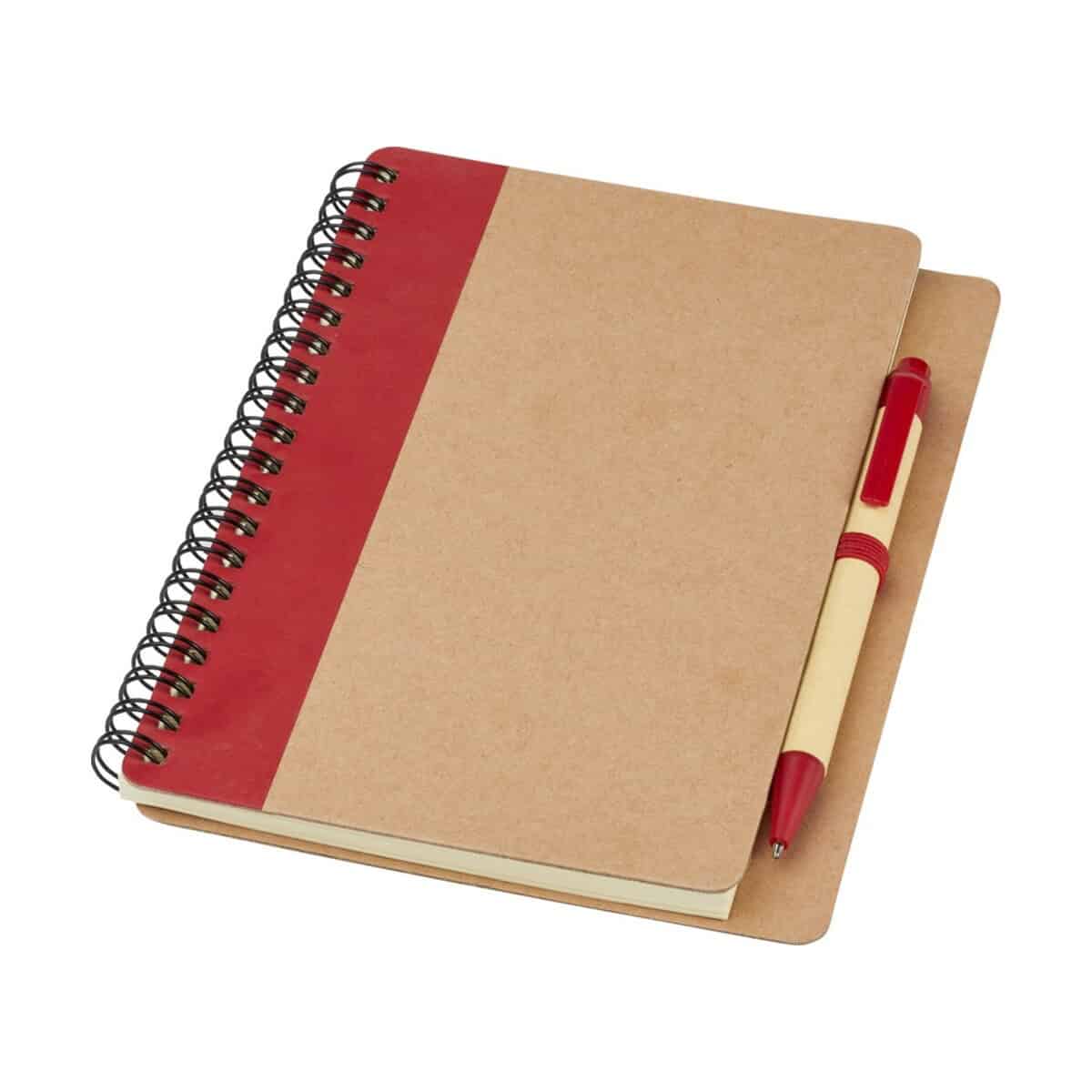 Notesz z okładką w brązowym i czerwonym kolorze, z długopisem, gadżety firmowe, personalizowane.