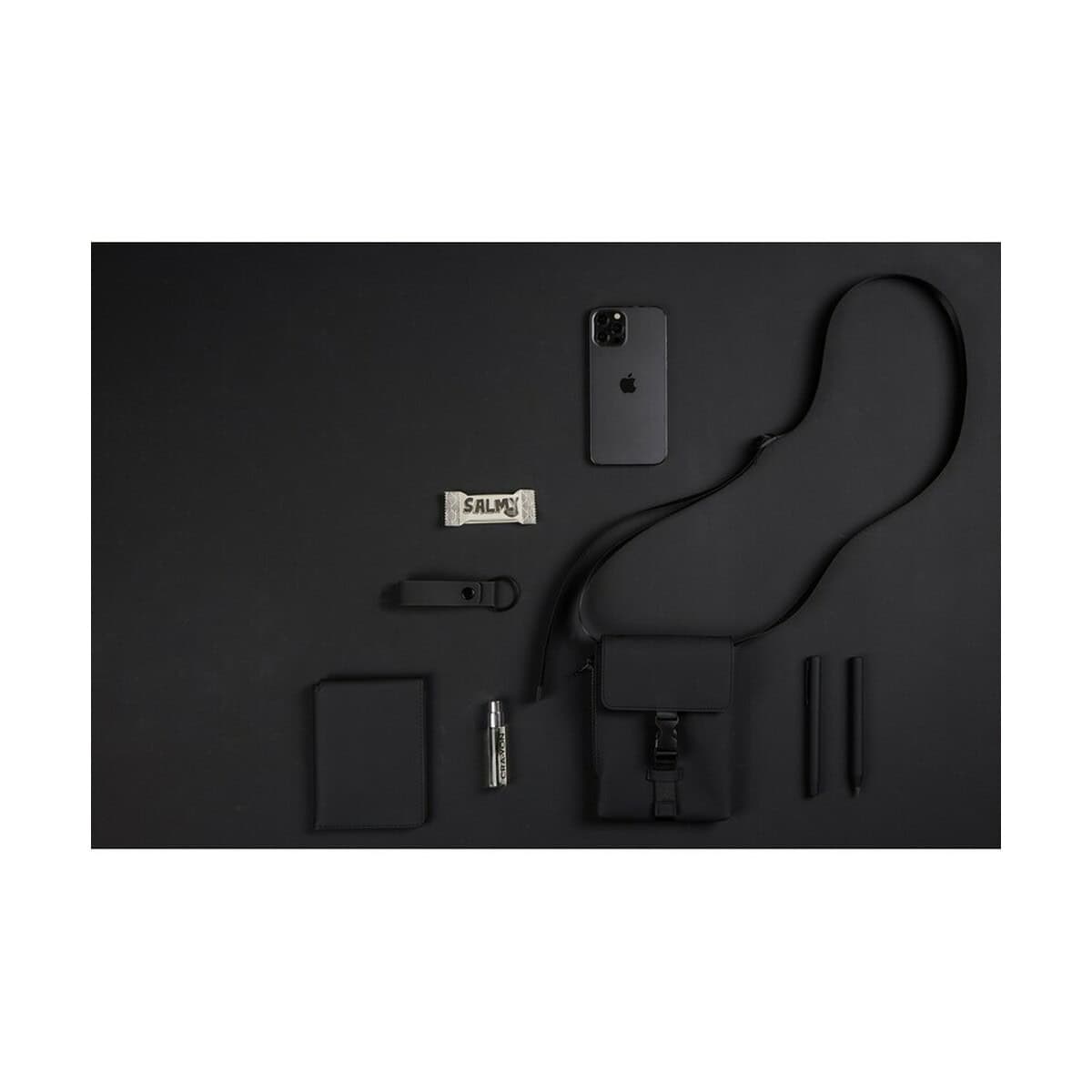 Organizery samochodowe z logo – organizer vinga baltimore VG655-03_V7630001__M_403 1. Etui na telefon, brelok, saszetka, akcesoria reklamowe w czerni.