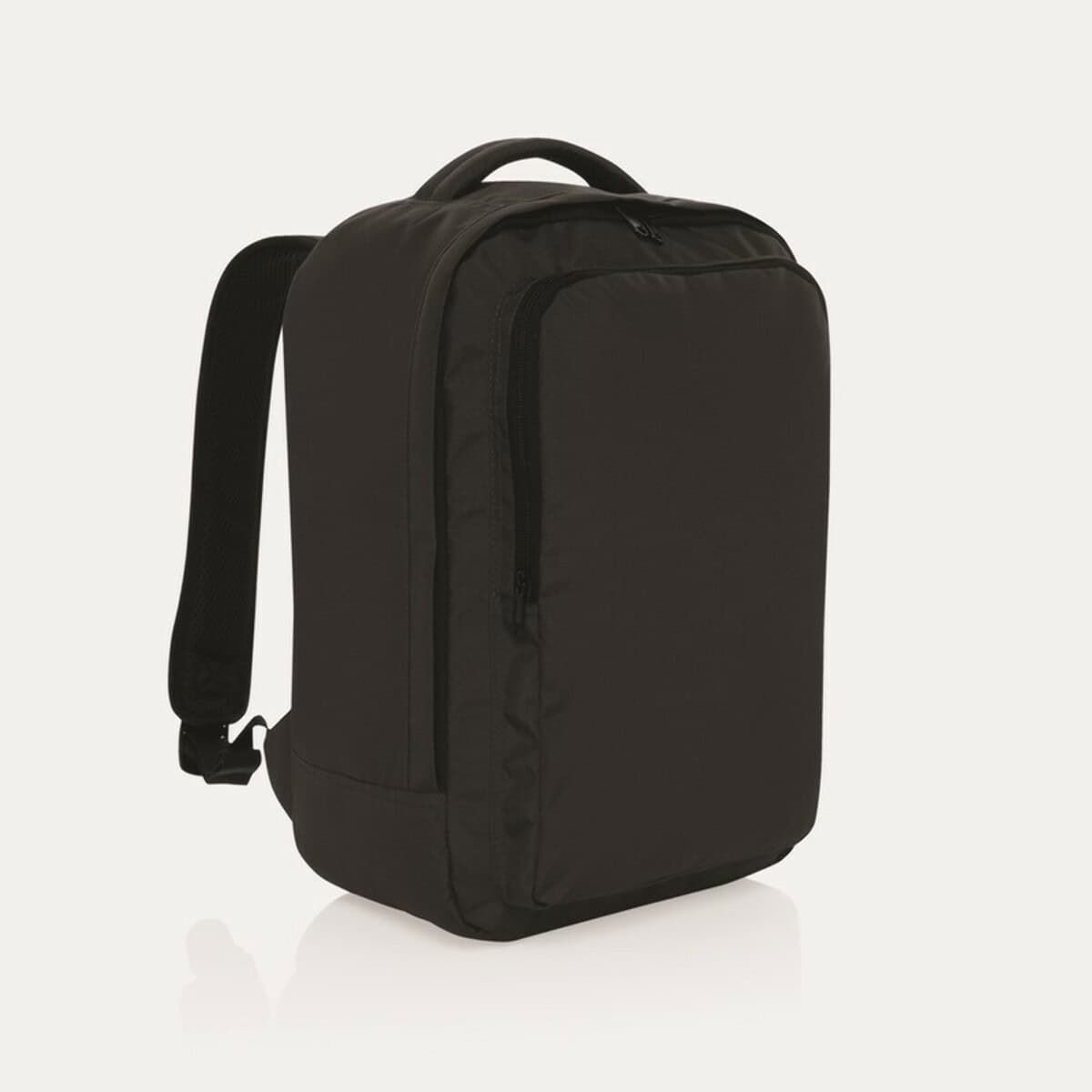 Plecaki z logo – pleacak kabinowy ace aware™ rpet P763.4501__O_S_C_0 Czarny plecak z kieszeniami na laptopa i akcesoria, solidny i praktyczny na szkolę i podróże.