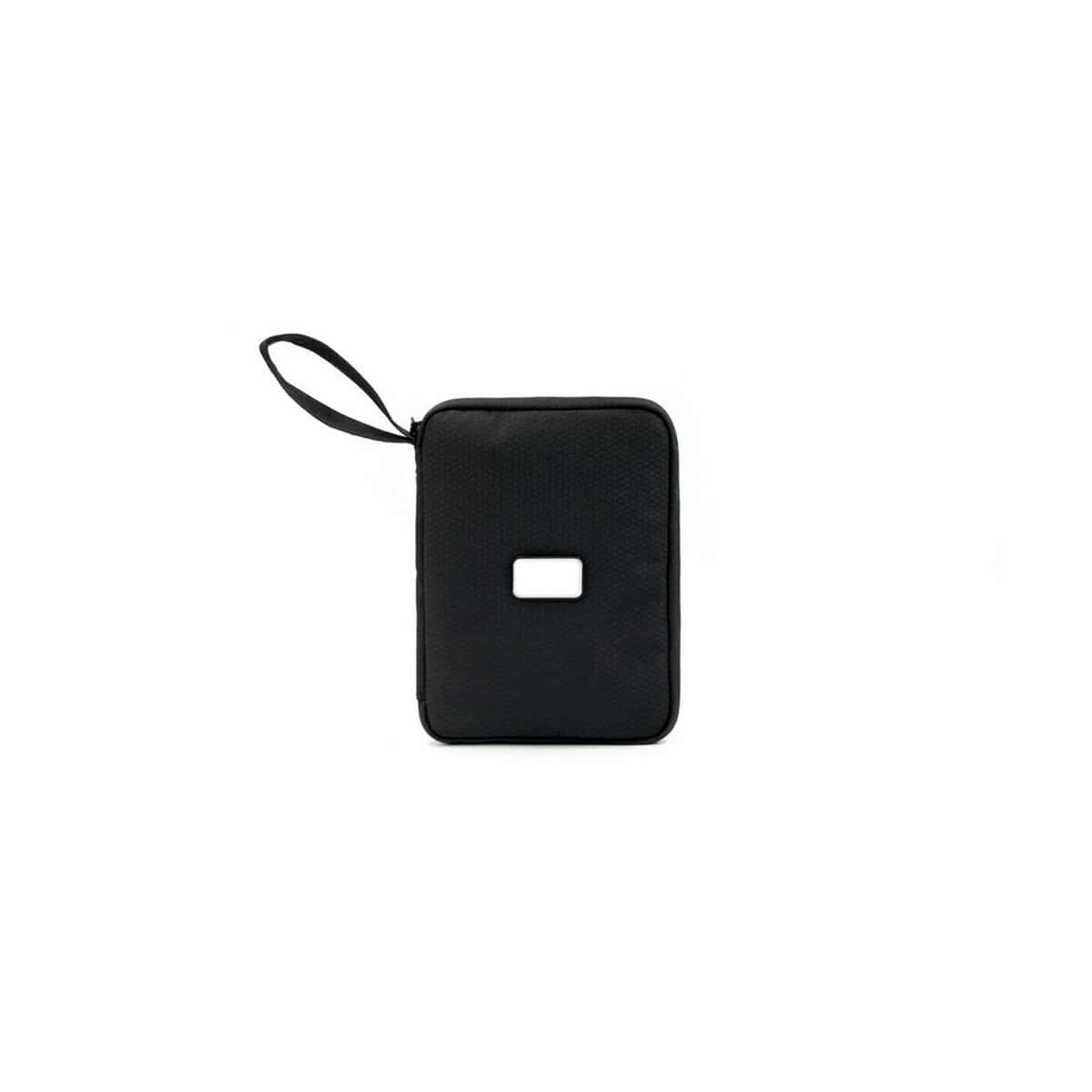 Portfele z logo – portfel podróżny brandcharger rover VA535-03_ABB02 Czarna saszetka na szyję z miejscem na identyfikator i smyczą.