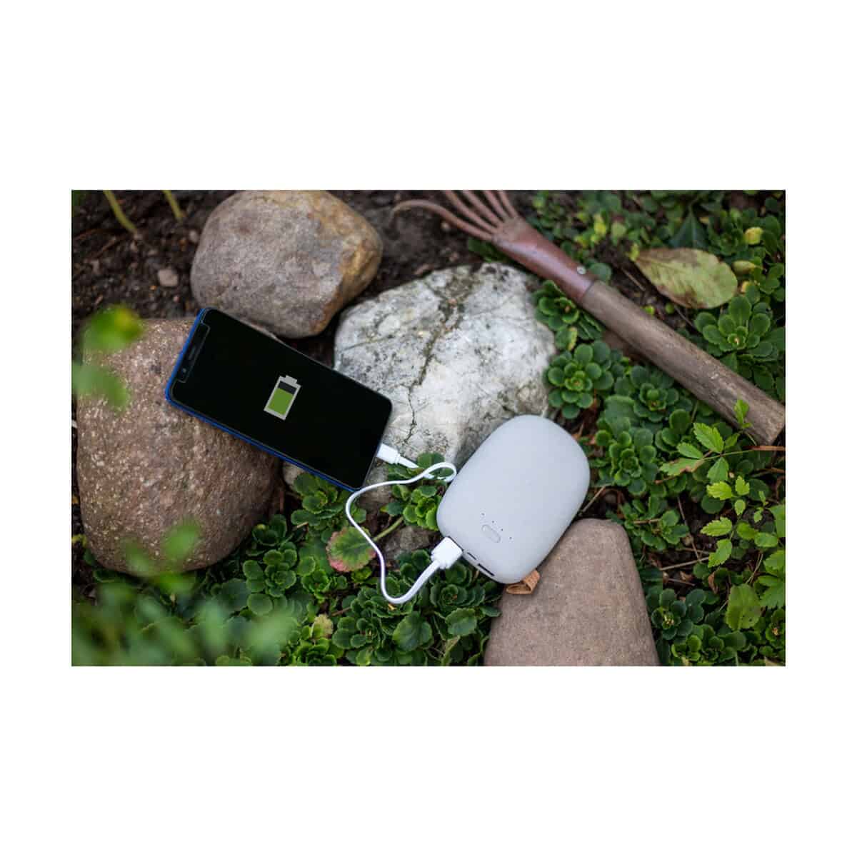 Powerbanki z logo – power bank 10400 mah air gifts „kamień” | carol V3383_B Powerbank ładowarka przenośna do telefonu na zewnątrz, outdoors, portfel z grawmetami, gadżet send brushed parną ładujące, na ładowanie.