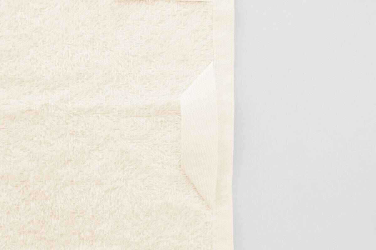 Ręczniki z logo – terry m ręcznik frotte bawełniany – 50×100 cm AP592999-00__B Miękka, kremowa wycieraczka do łazienek z mikrofibry.