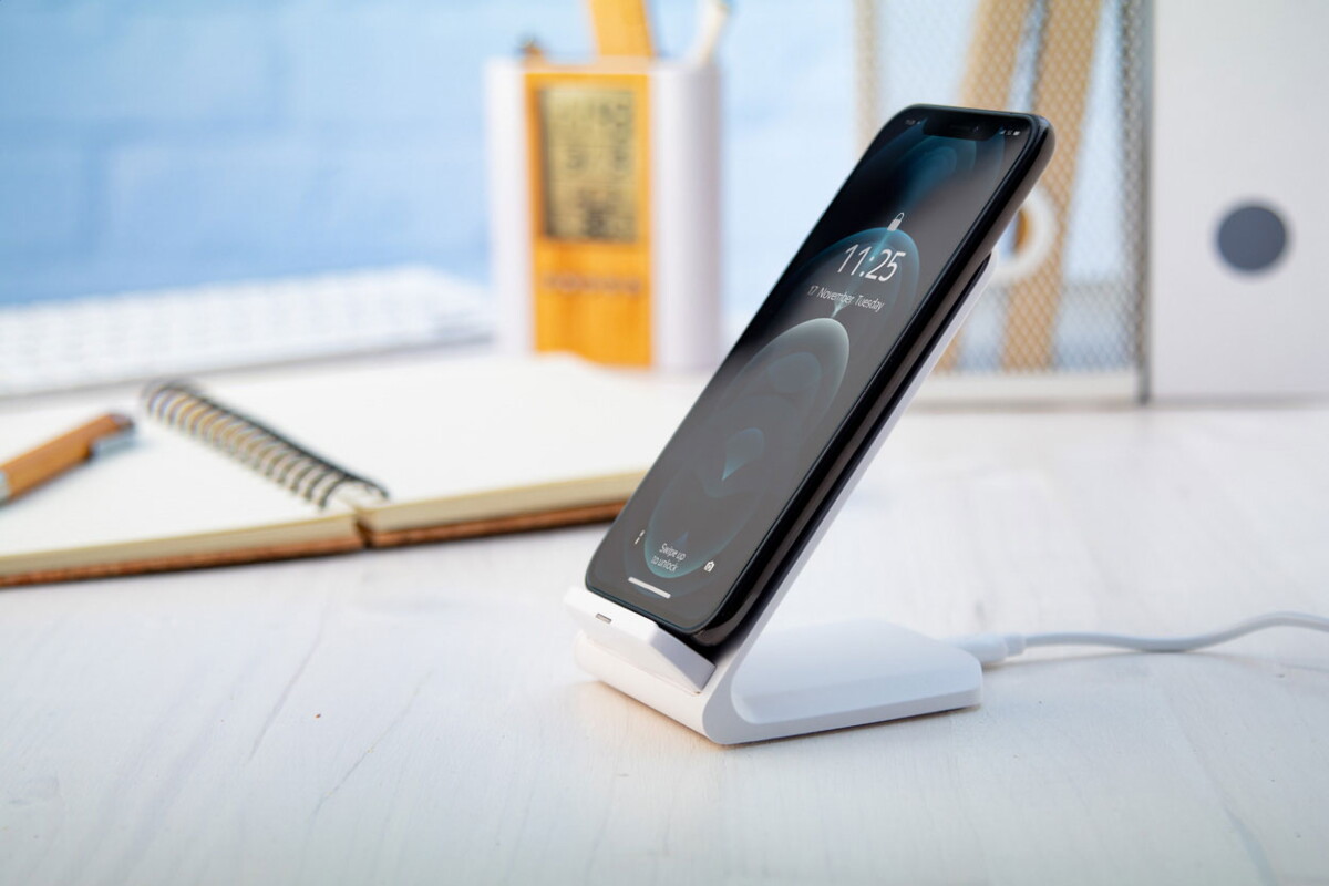 Samochodowe uchwyty do telefonu z logo – hovox ładowarka indukcyjna / uchwyt na telefon AP721683-01__DG1 Hovox ładowarka indukcyjna / uchwyt na telefon AP721683-01__DG1