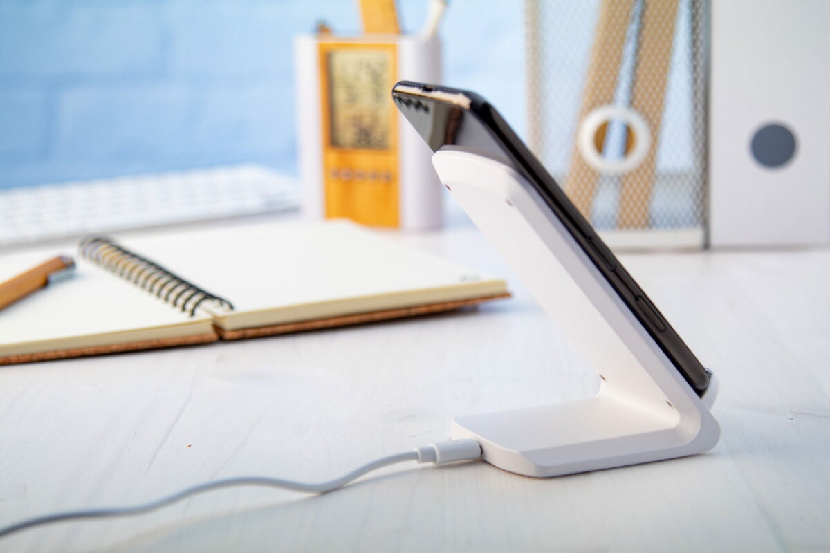 Samochodowe uchwyty do telefonu z logo – hovox ładowarka indukcyjna / uchwyt na telefon AP721683-01__DG2 Hovox ładowarka indukcyjna / uchwyt na telefon AP721683-01__DG2