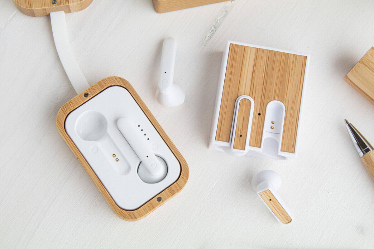 Słuchawki z logo – rabsody słuchawki bezprzewodowe AP800526-01__DG4 Słuchawki bezprzewodowe z drewna na gadżety korporacyjne.