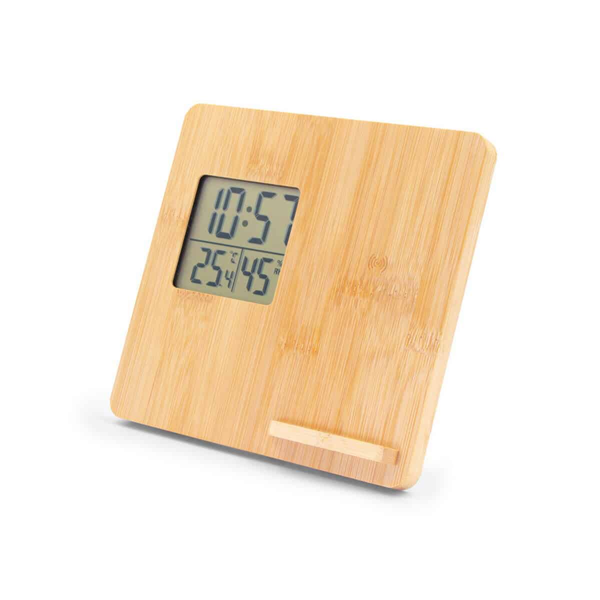 Stacje pogodowe z logo – bambusowa ładowarka bezprzewodowa 10w, stacja pogodowa | kahele V8328.0-18_AAA02 Nowe zegary drewniane z funkcją termometru i daty, idealne na prezent i do domu.