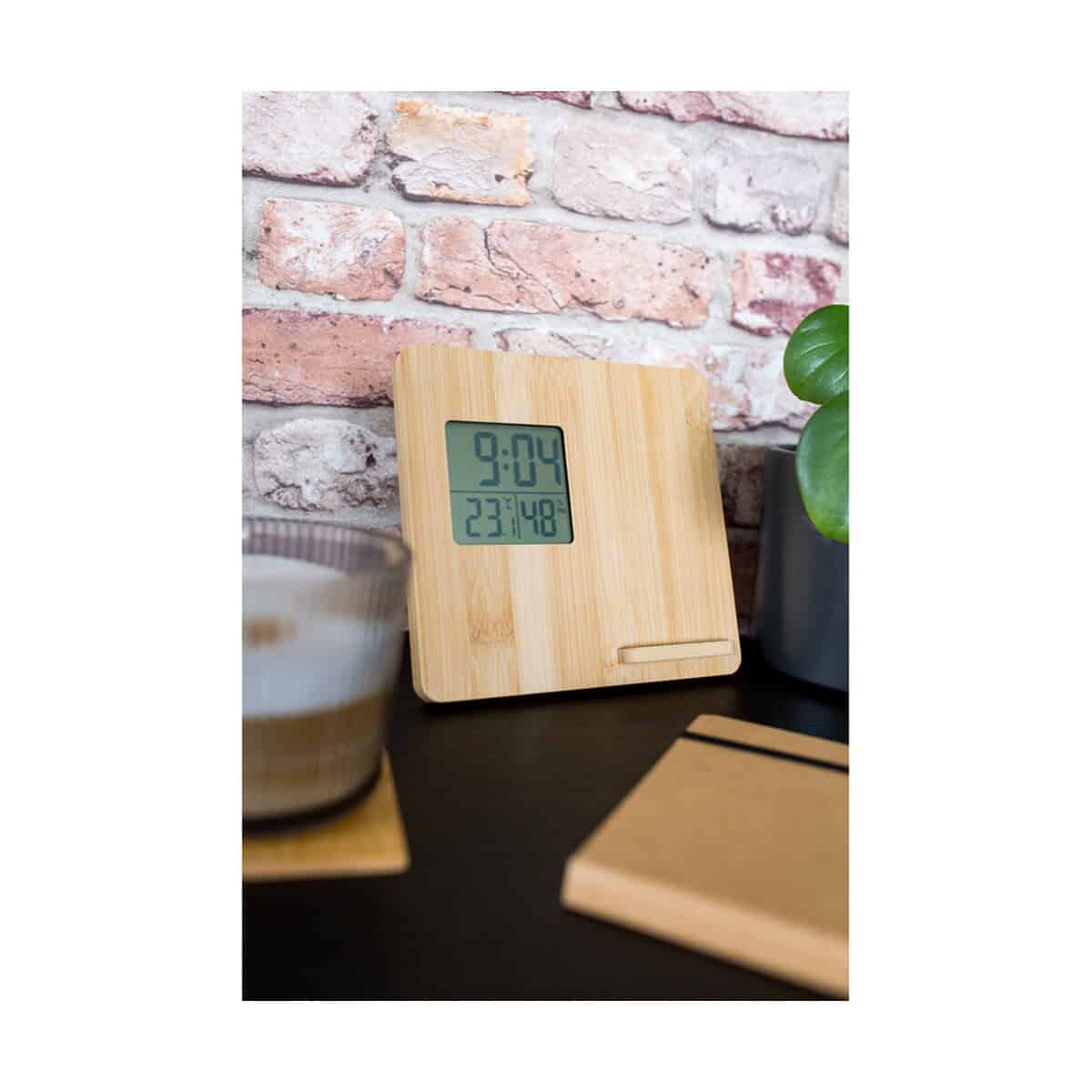 Stacje pogodowe z logo – bambusowa ładowarka bezprzewodowa 10w, stacja pogodowa | kahele V8328.0_A Stylowy zegar elektroniczny z drewna na prezent, biuro, dekorację wnętrz, gadżety z2.