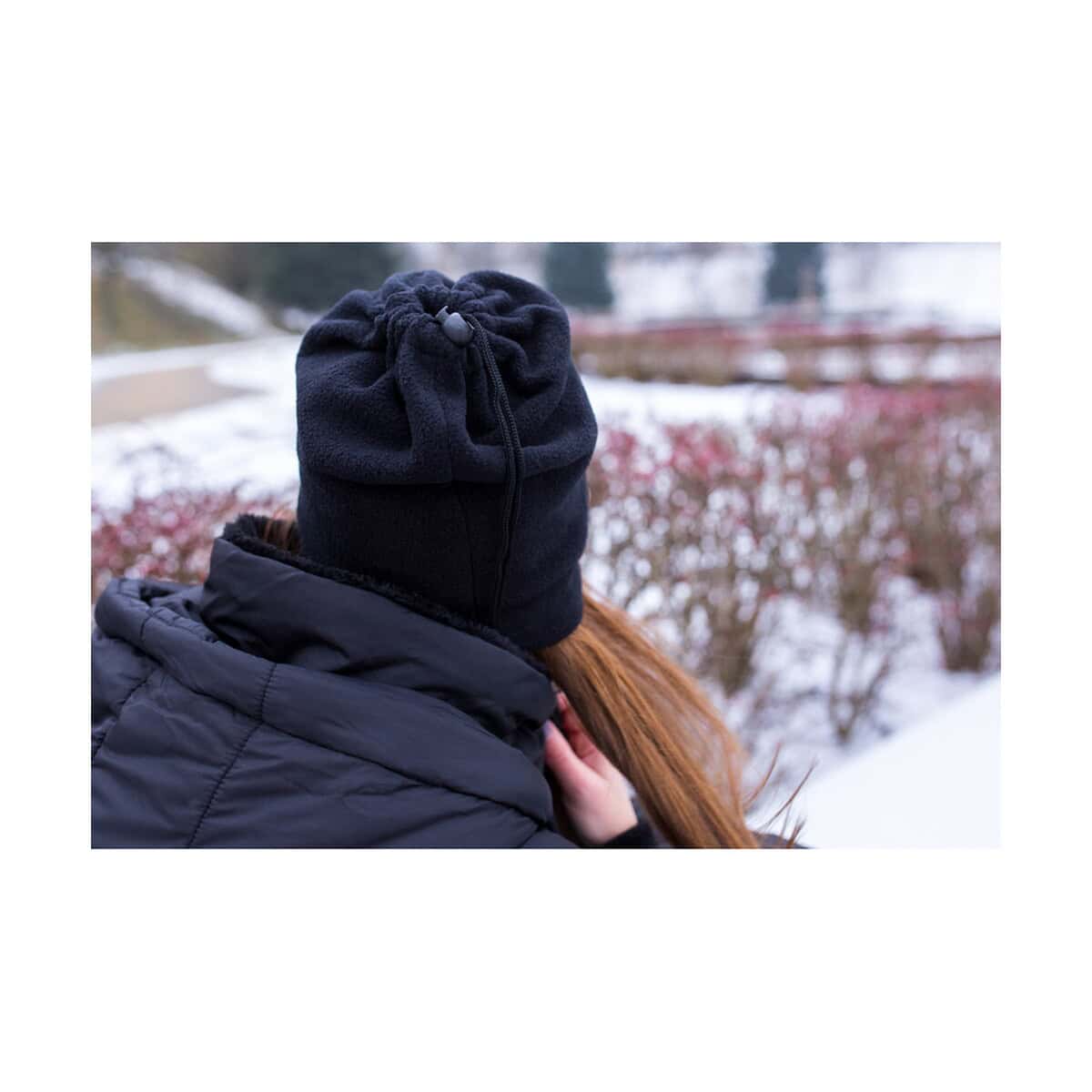 Szaliki z logo – osłona na twarz i szyję, czapka i komin 2 w 1 | riti V7063.0_F Czapka z nóżkami i sznureczkami na zimowe chłody.