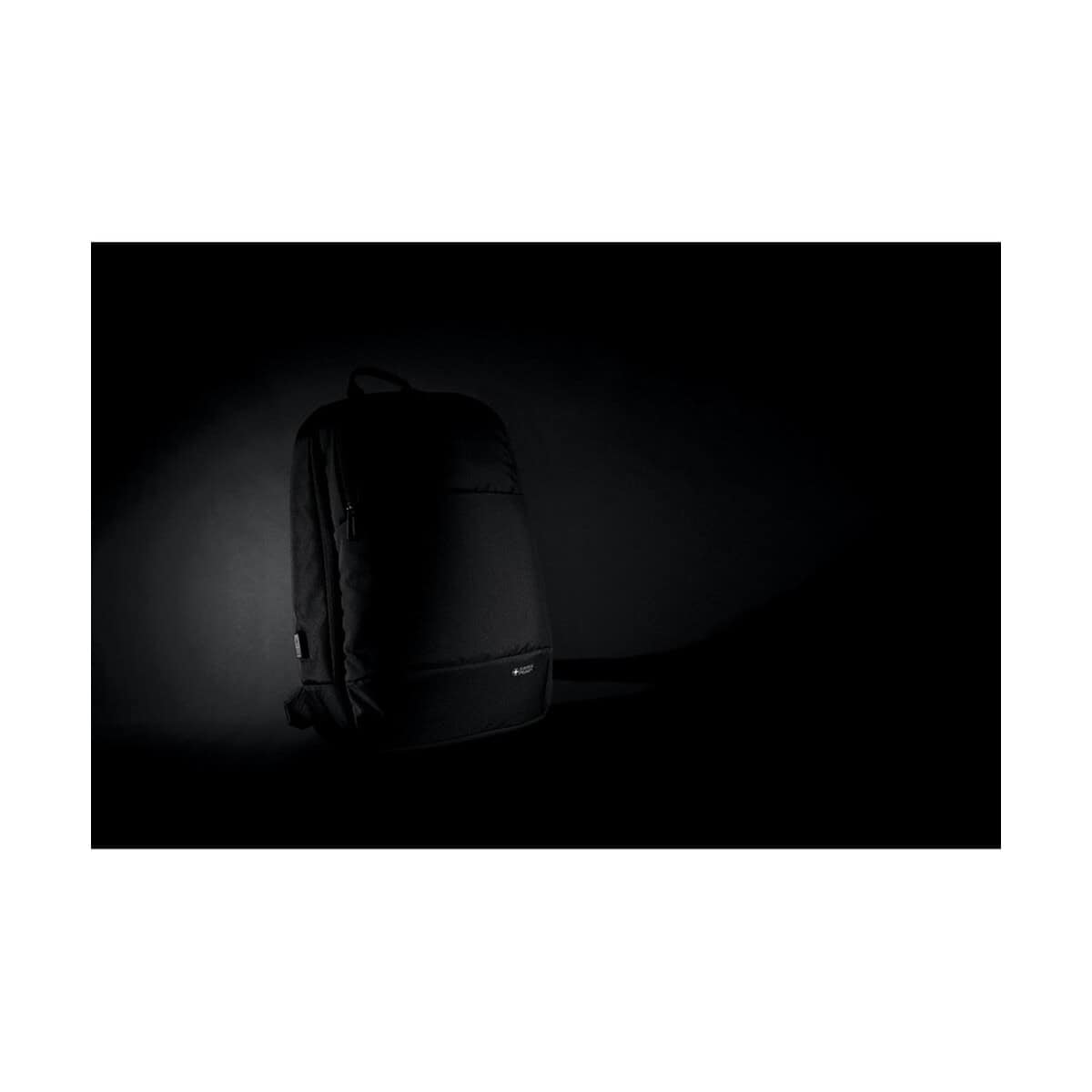 Torby na laptopa z logo – plecak na laptopa 15,6″ swiss peak aware™ rpet P763.101__M_400 Praktyczny czarny plecak z logo, idealny na co dzień i do pracy.