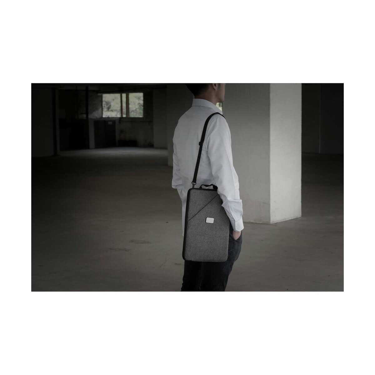 Torby na laptopa z logo – torba na laptopa 16″ brandcharger specter go VA528-19_ATM03 Nazwa pliku: torba-na-laptopa-gadzety.png.