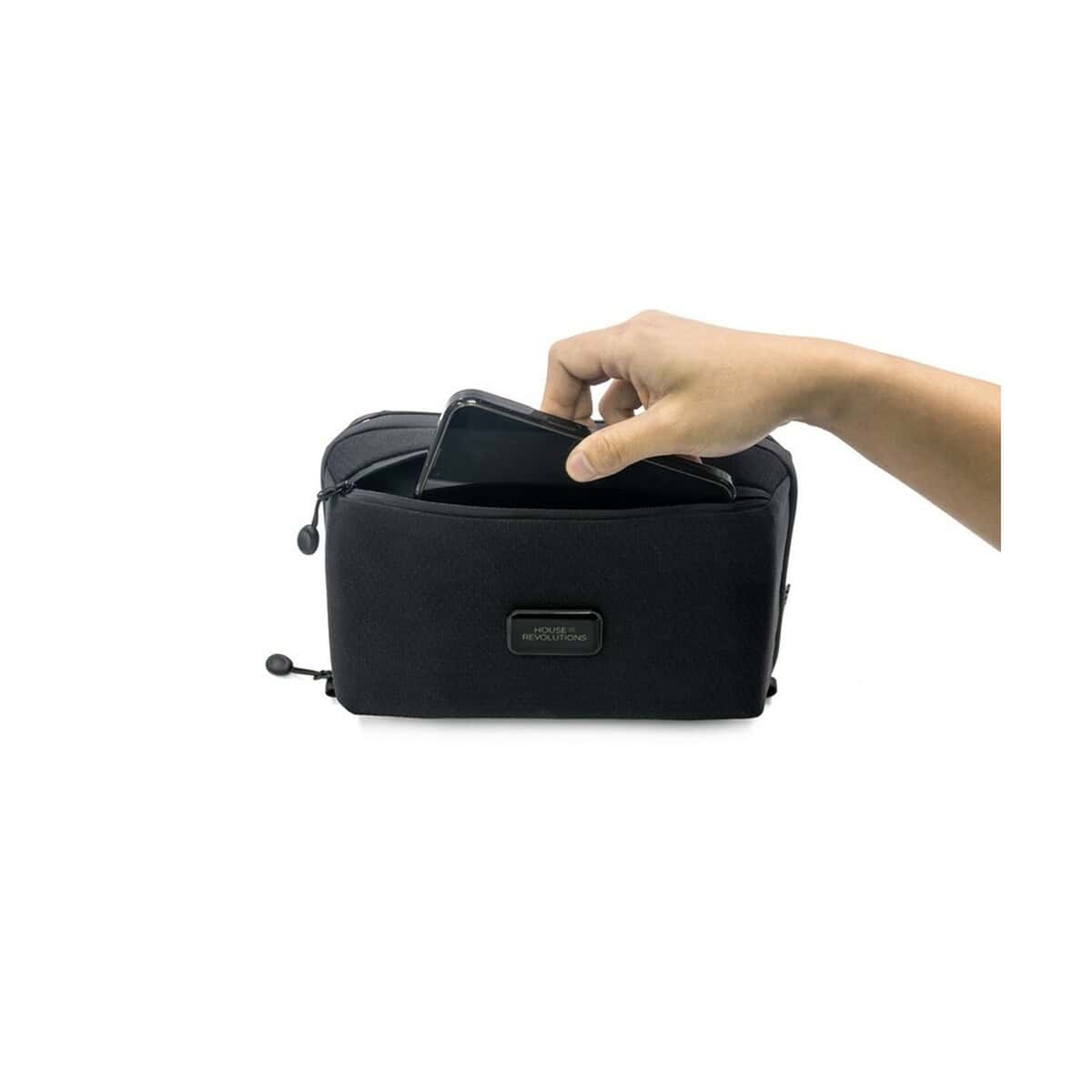 Torby na ramię z logo – torba na ramię brandcharger zen VA536-03_AAA03 Czarna saszetka na akcesoria z centralną przegródką na telefon i zamkiem błyskawicznym.