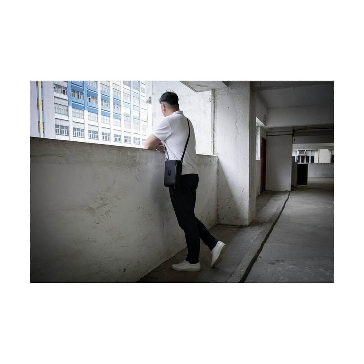 Torby na ramię z logo – torba na ramię brandcharger zen VA536-03_ATM03 Torba reklamowa z nadrukiem, nowoczesny gadżet promocyjny na różne okazje.