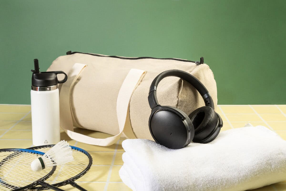 Torby sportowe z logo – rekan duff torba sportowa z recyklingowanego płótna AP800131-00__DG Słuchawki na basen, gadżety sportowe i wodne dla aktywnych, akcesoria na basen, sportowe gadżety plażowe, sprzęt rekreacyjny, podróżne akcesoria sportowe.