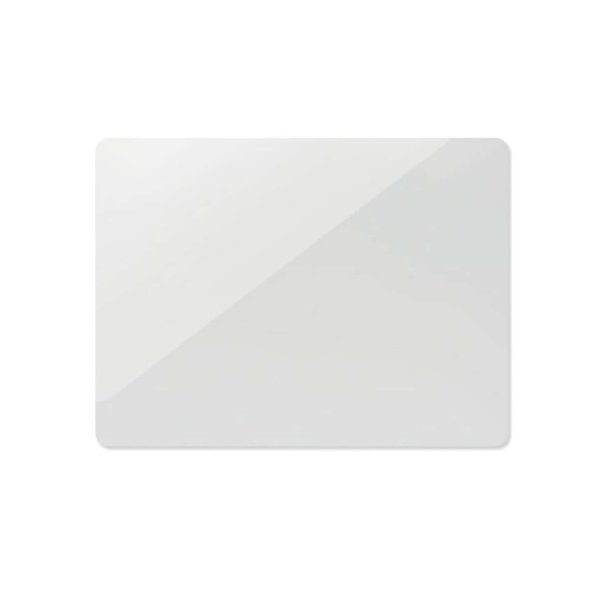 Karta prezentowa z grawerem, idealna na różne okazje, personalizowana z unikalnym designem.