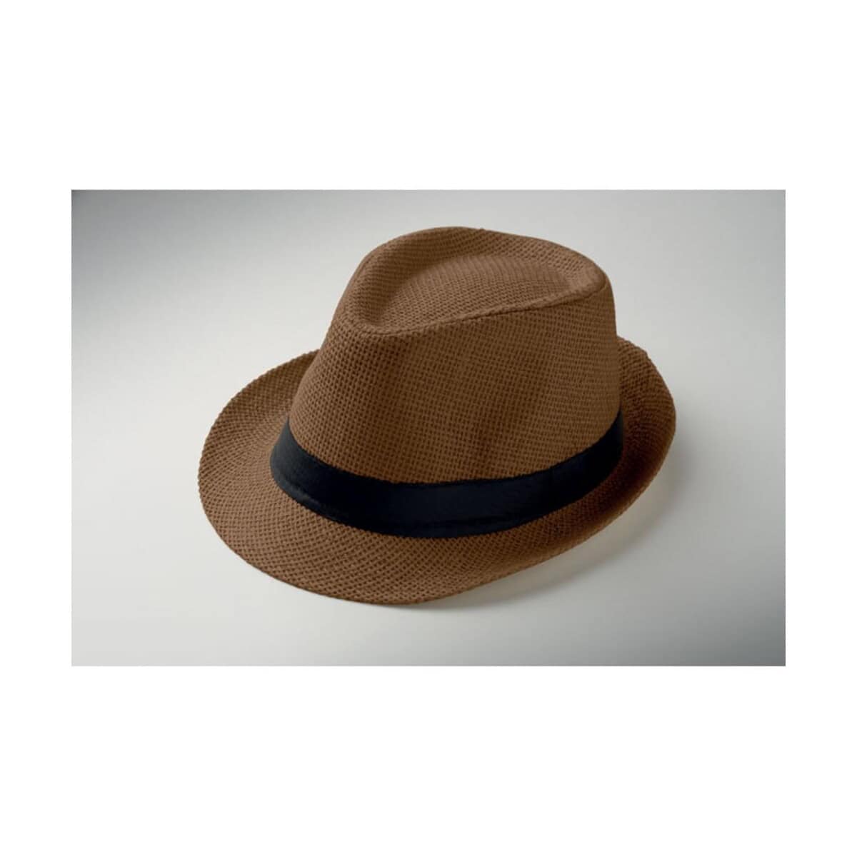 Kapelusz z szerokim rondem i czarną wstążką Kapelusz z szerokim rondem i czarną wstążką, idealny na lato i eleganckie okazje.