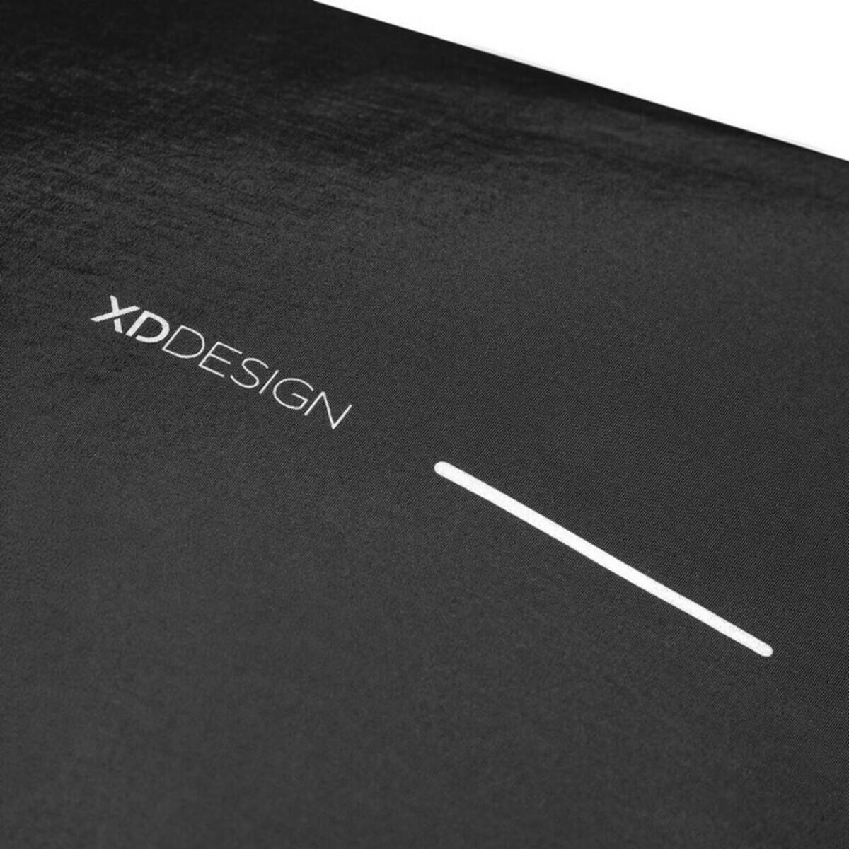 Gadżety z logo XD Design Logo XD Design na czarnym tle.