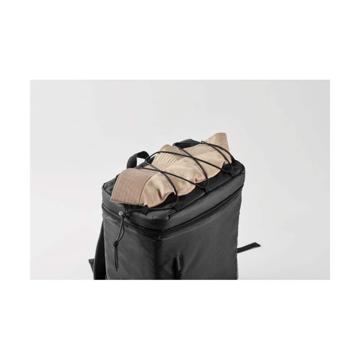 Torba na bagaż z nadrukiem logo firmy Torba na bagaż z nadrukiem logo firmy, idealna do podróży służbowych i rekreacyjnych.