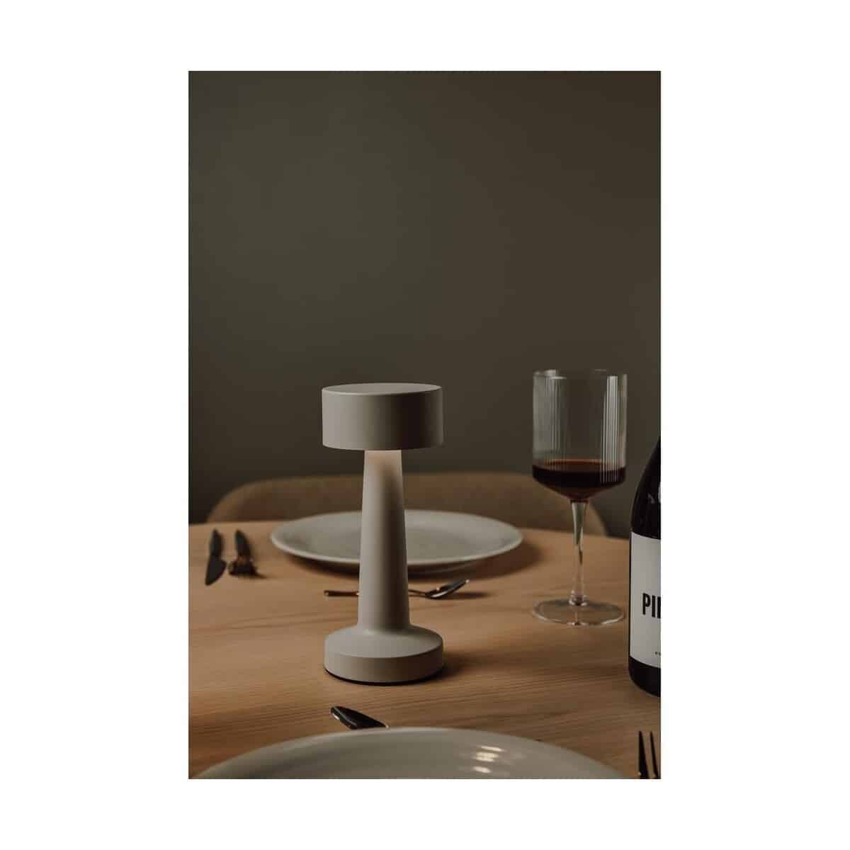 Lampki na biurko z logo – lampka na biurko vinga maris VG648-19_V5130019__M_402 Lampka na biurko VINGA Maris VG648-19_V5130019__M_402