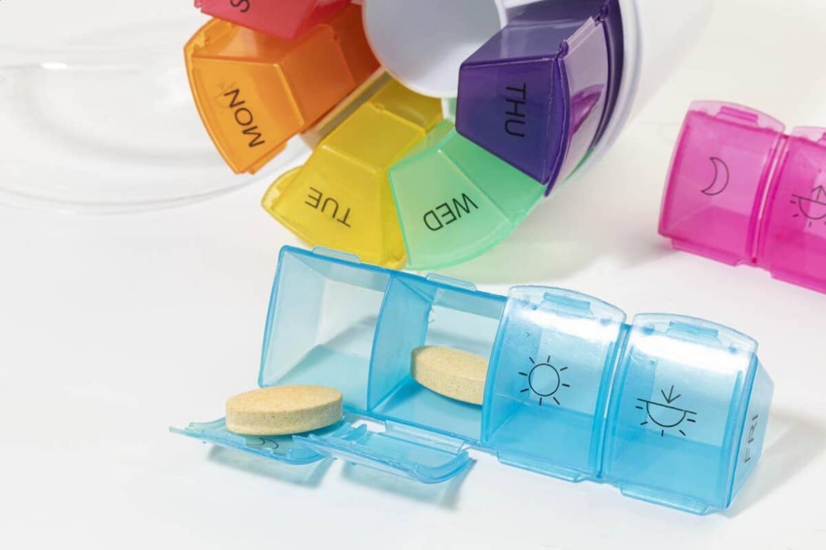 Pojemniki na tabletki z logo – everypill zestaw pojemników na tabletki AP800256__CU Everypill zestaw pojemników na tabletki AP800256__CU