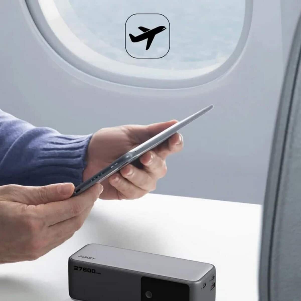 Powerbanki z logo – power bank 27600 mah, 140 w, aukey VAM15-32_ATM03 Power bank 27600 mAh, 140 W, Aukey VAM15-32_ATM03