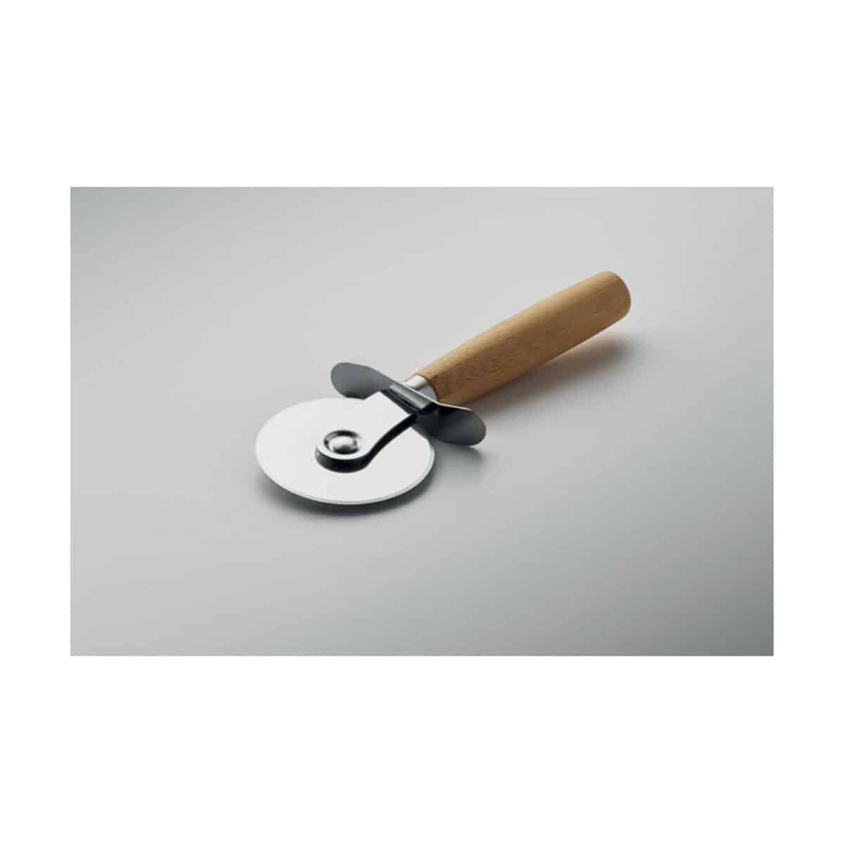 Deski do krojenia z logo – bambusowa deska i nóż do pizzy napolitana mo3202-40-open Bambusowa deska i nóż do pizzy NAPOLITANA mo3202-40-open