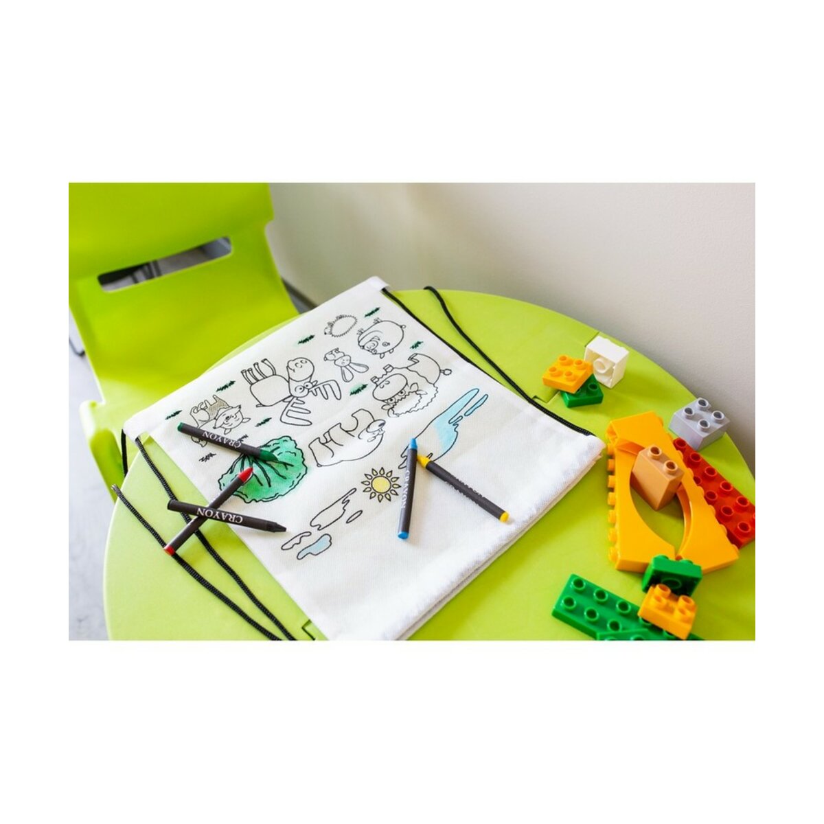 worek-ze-sznurkiem-do-kolorowania-V0021-02-1 kredki | Brody - biały